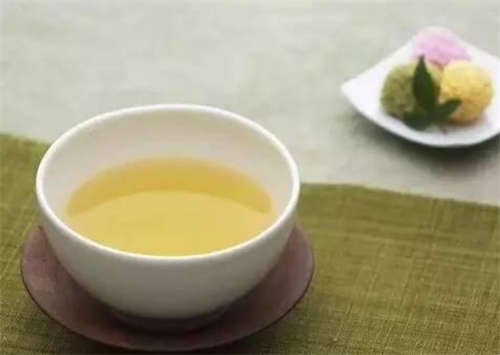 隔夜茶可以再喝吗(隔夜茶不要喝哦)